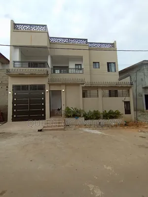 5chbre Duplex dans Duplex, Cocody à Louer