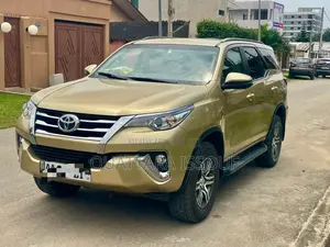 Toyota Fortuner 2.4 D AWD 2016 Gris