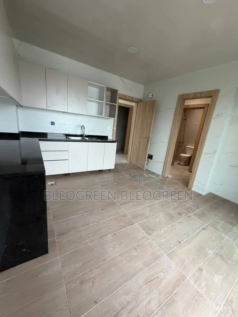 4chbre Appartement dans Bleogreen, Marcory à Vendre