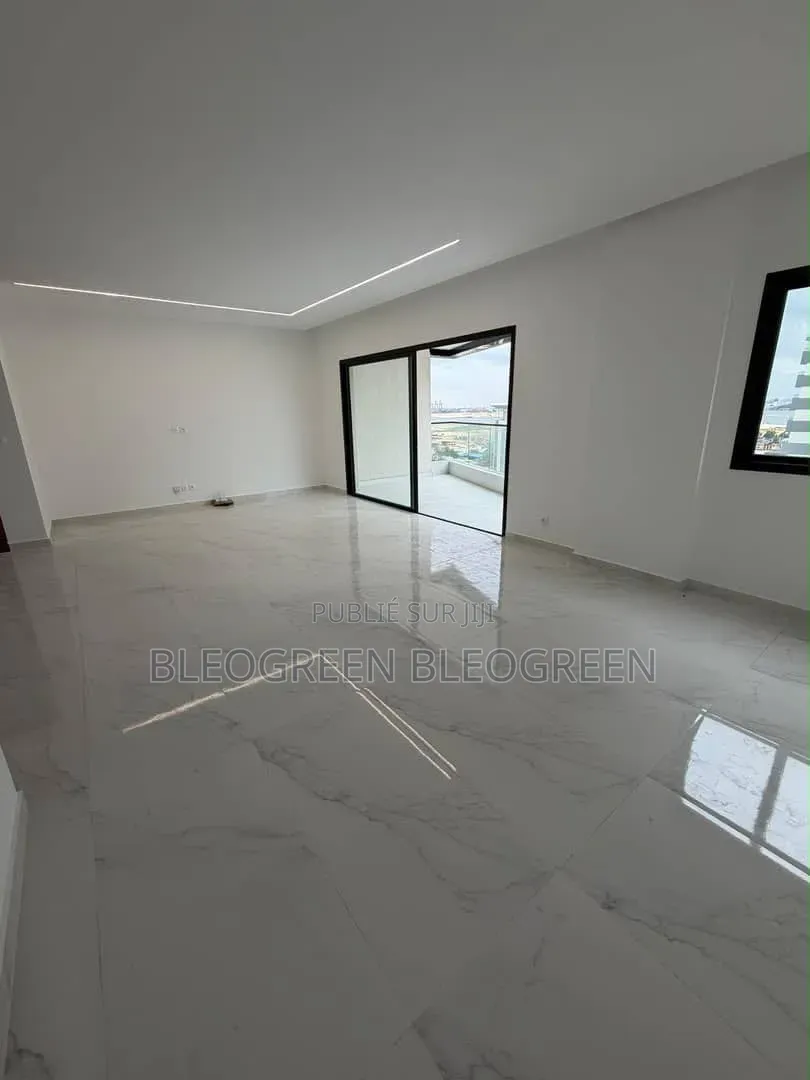 4chbre Appartement dans Bleogreen, Marcory à Vendre