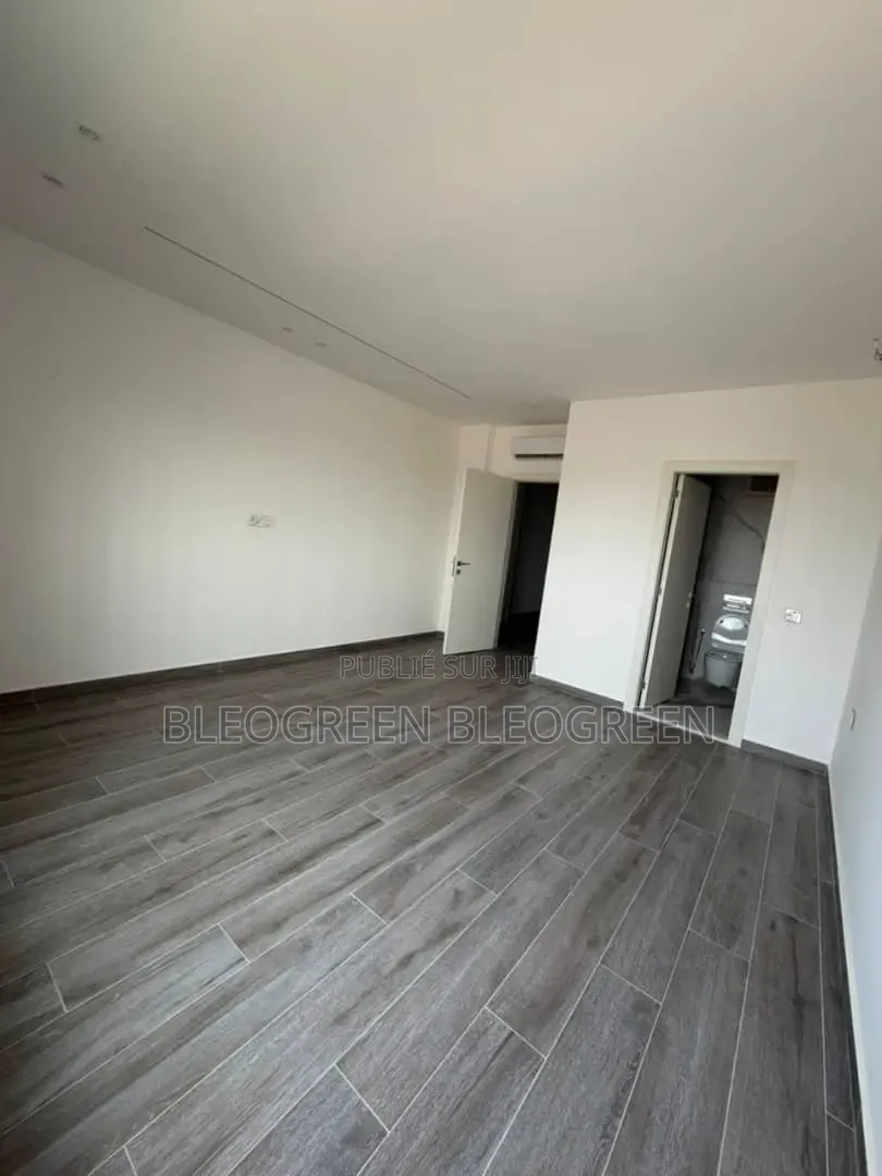 4chbre Appartement dans Bleogreen, Marcory à Vendre