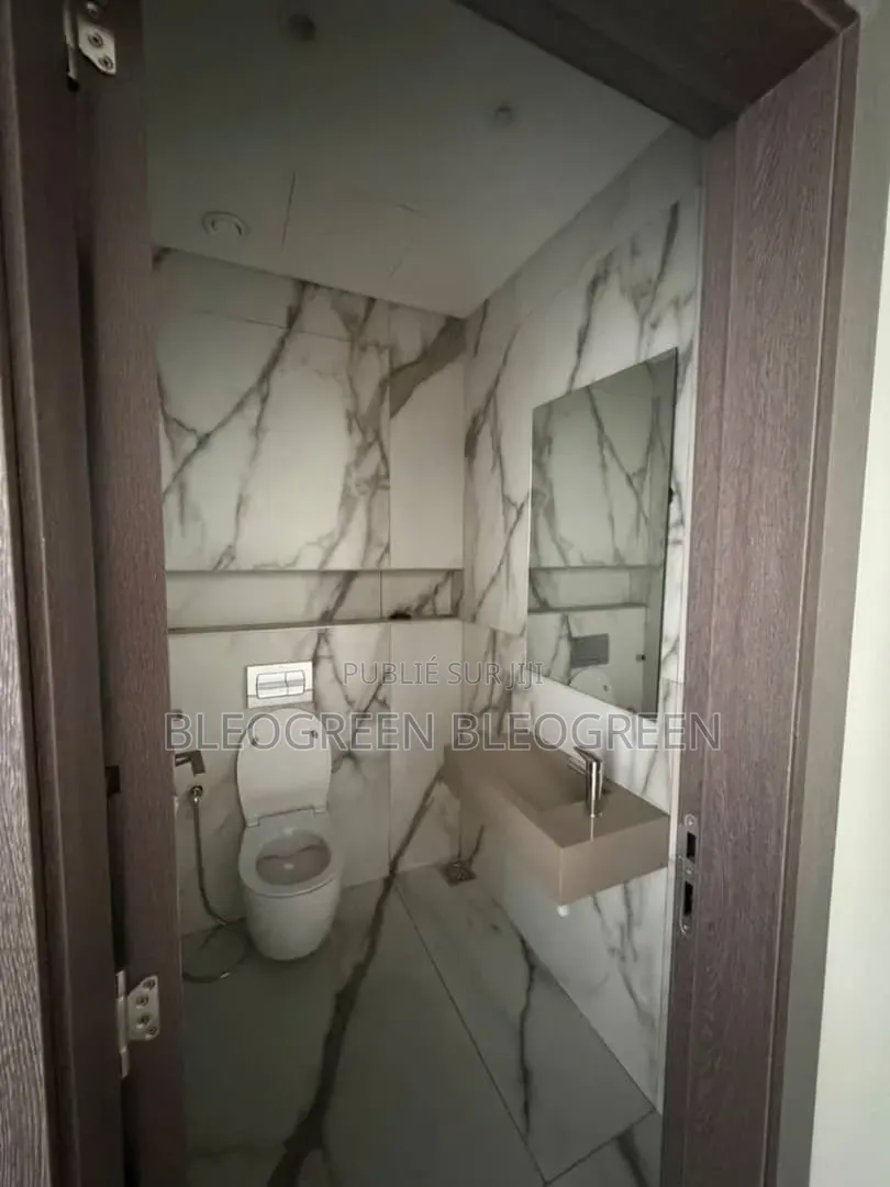 4chbre Appartement dans Bleogreen, Marcory à Vendre