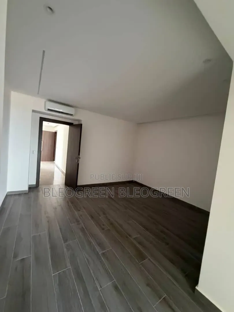 4chbre Appartement dans Bleogreen, Marcory à Vendre