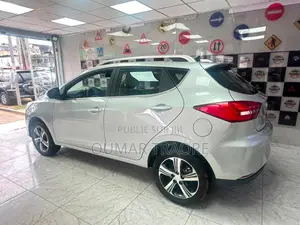 JAC JS2 2025 Gris