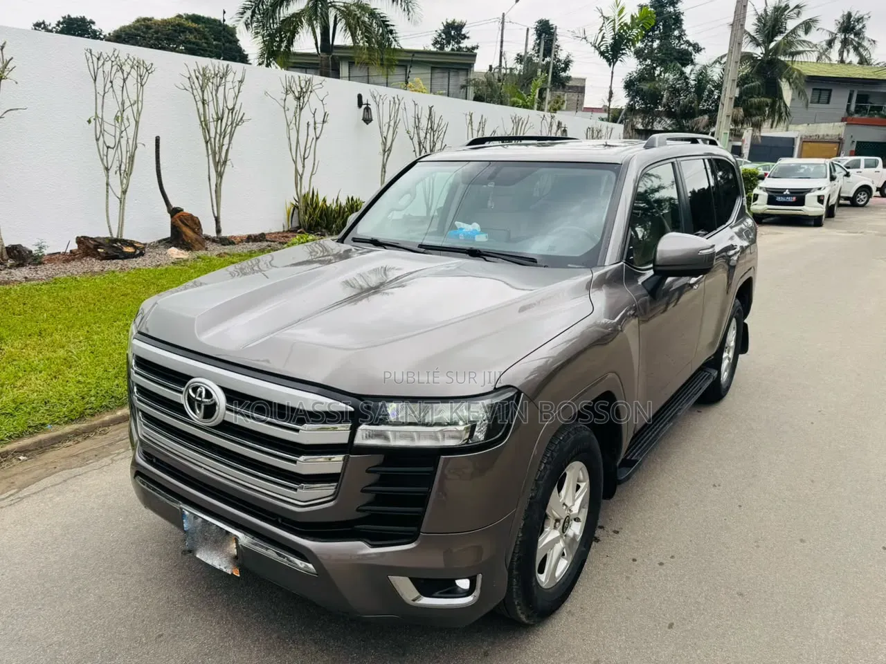 Toyota Land Cruiser 2022 Marron