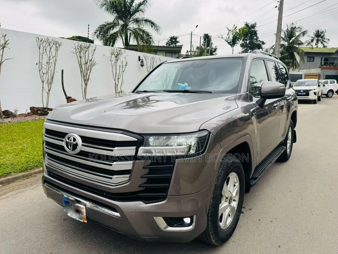 Toyota Land Cruiser 2022 Marron
