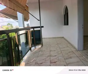 3chbre Appartement dans Ik Immobilier Cote, Bingerville à Louer
