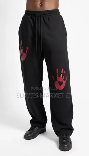 Pantalon Jogging Oversize – Empreintes Rouges–Style Streetwear Urban