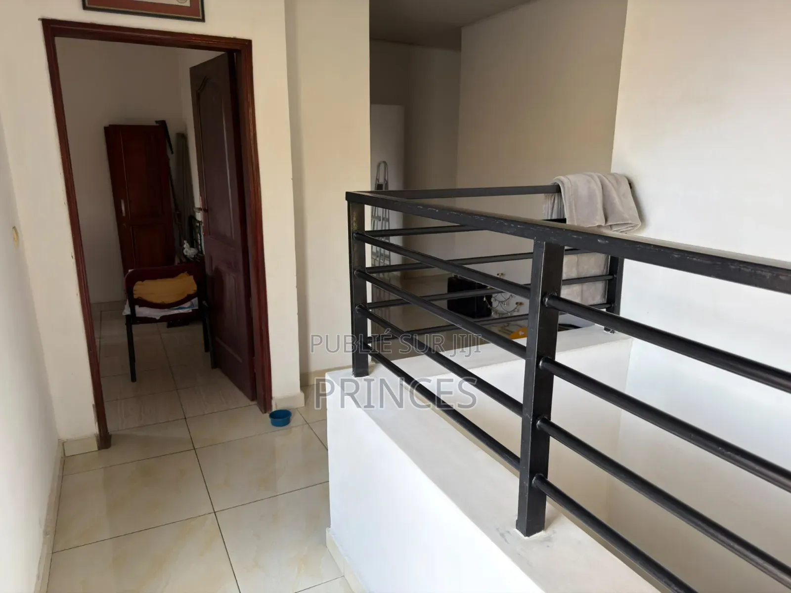 7chbre Duplex dans Prince Immobilier, Cocody à Louer
