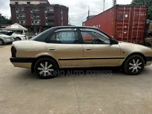 Toyota Corolla 2002 Beige