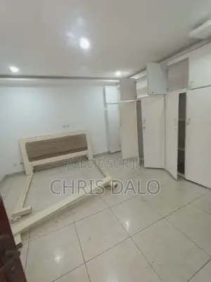 4chbre Villa dans Dalo, Bingerville à Louer