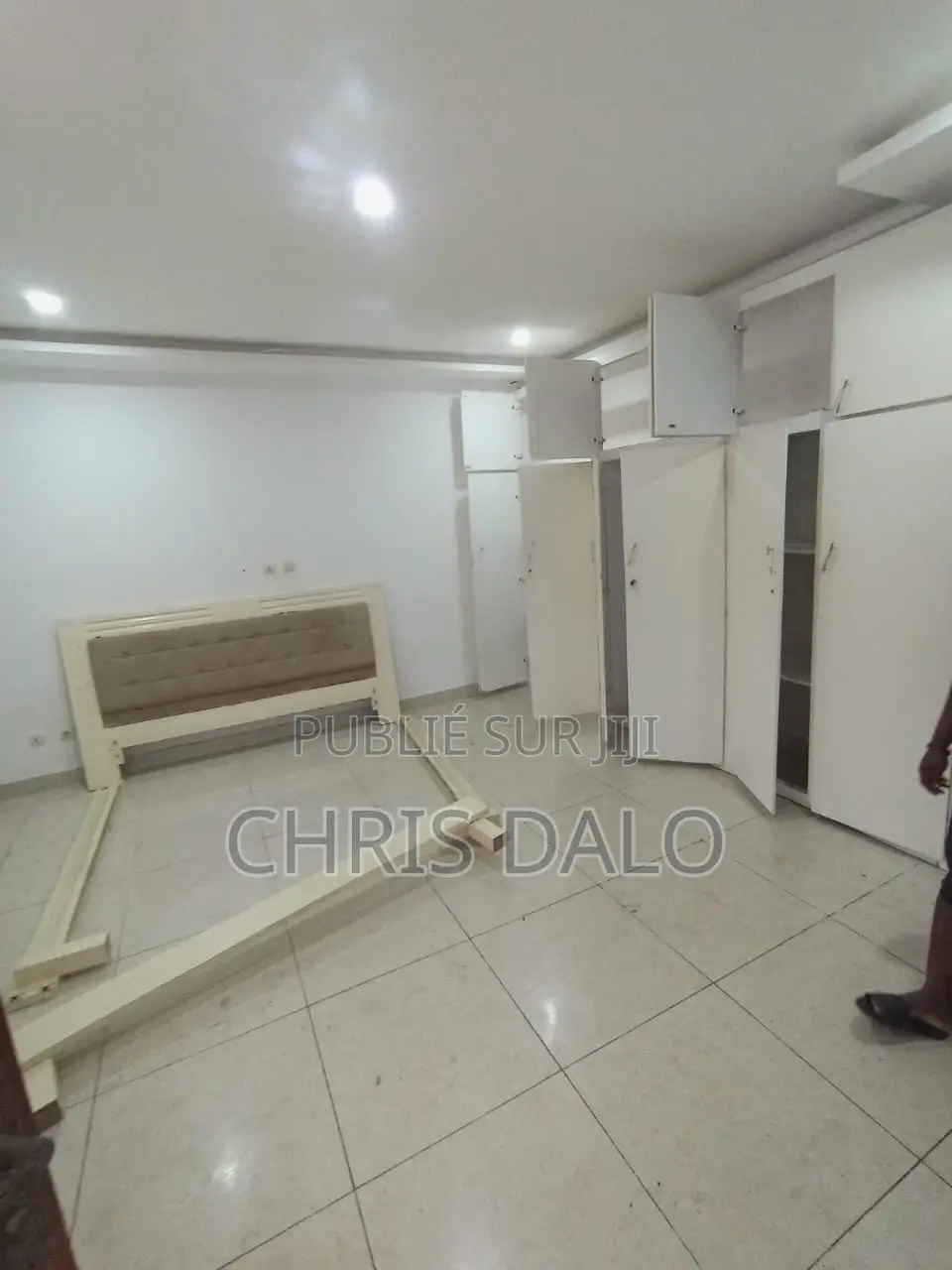 4chbre Villa dans Dalo, Bingerville à Louer