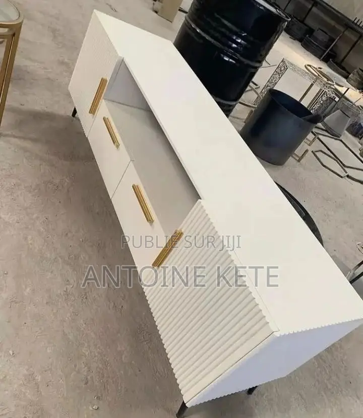 Meuble De Très Bonne Qualité