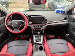 Hyundai Elantra 2018 Blanc
