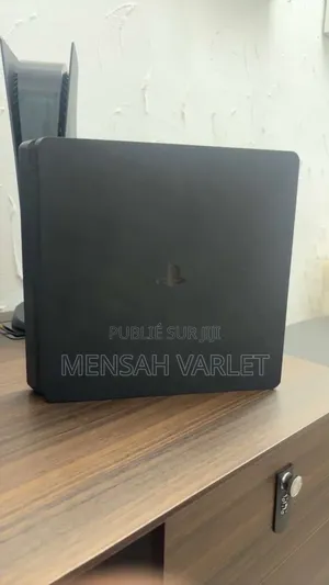 Ps4 Slim en Bonne Etat