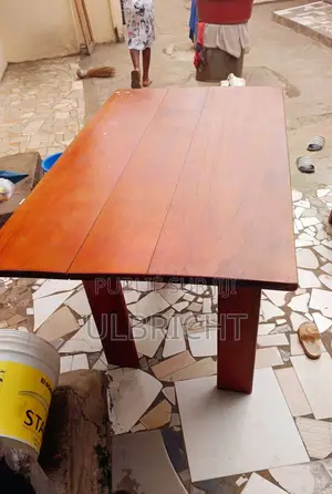 Table À Manger + 4 Chaises
