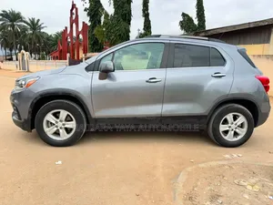 Chevrolet Trax 2020 Gris