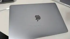 Nouveau Apple MacBook Air 8GB Intel Core i5 SSD 256GB