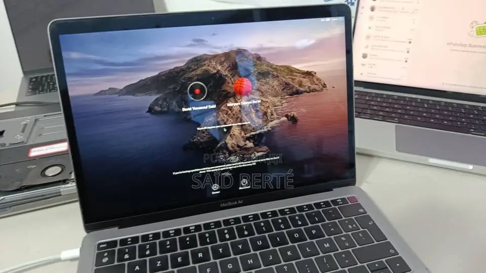 Nouveau Apple MacBook Air 8GB Intel Core i5 SSD 256GB
