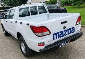 Mazda BT-50 2018 Blanc