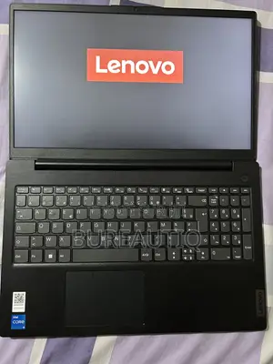 Nouveau Ordinateur portable Lenovo V15 8GB Intel Core i5 SSD 512GB