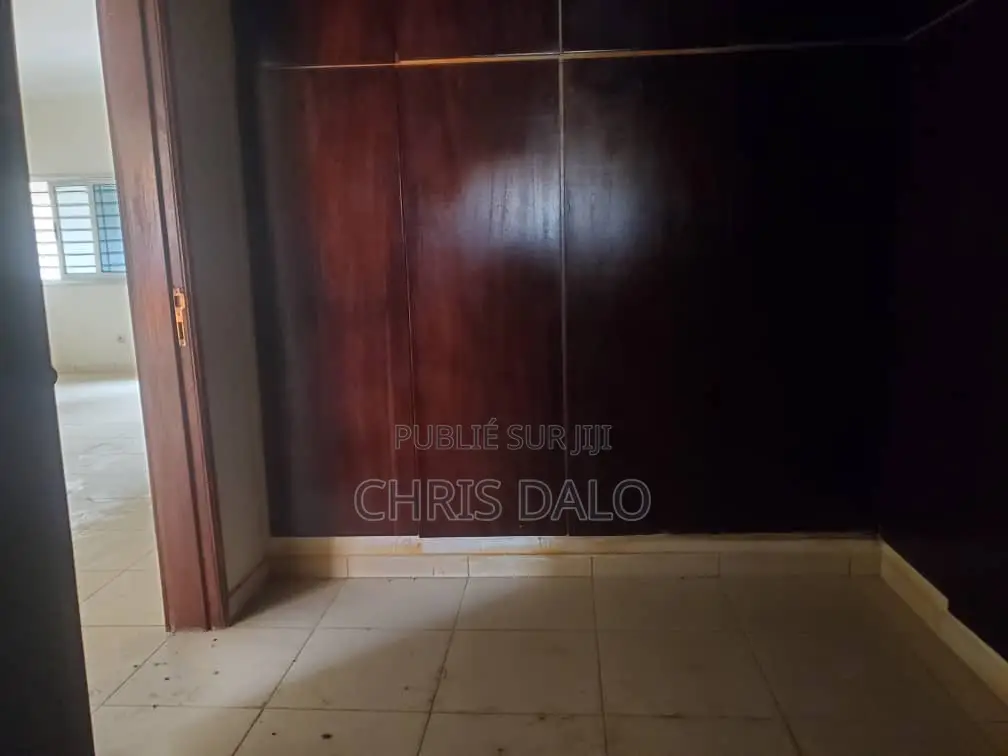 4chbre Duplex dans Destinée, Cocody à Louer
