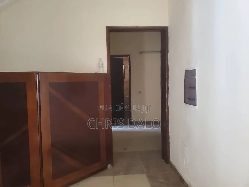 4chbre Duplex dans Destinée, Cocody à Louer