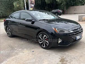 Hyundai Elantra 2020 Noir