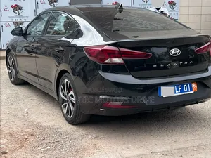 Hyundai Elantra 2020 Noir