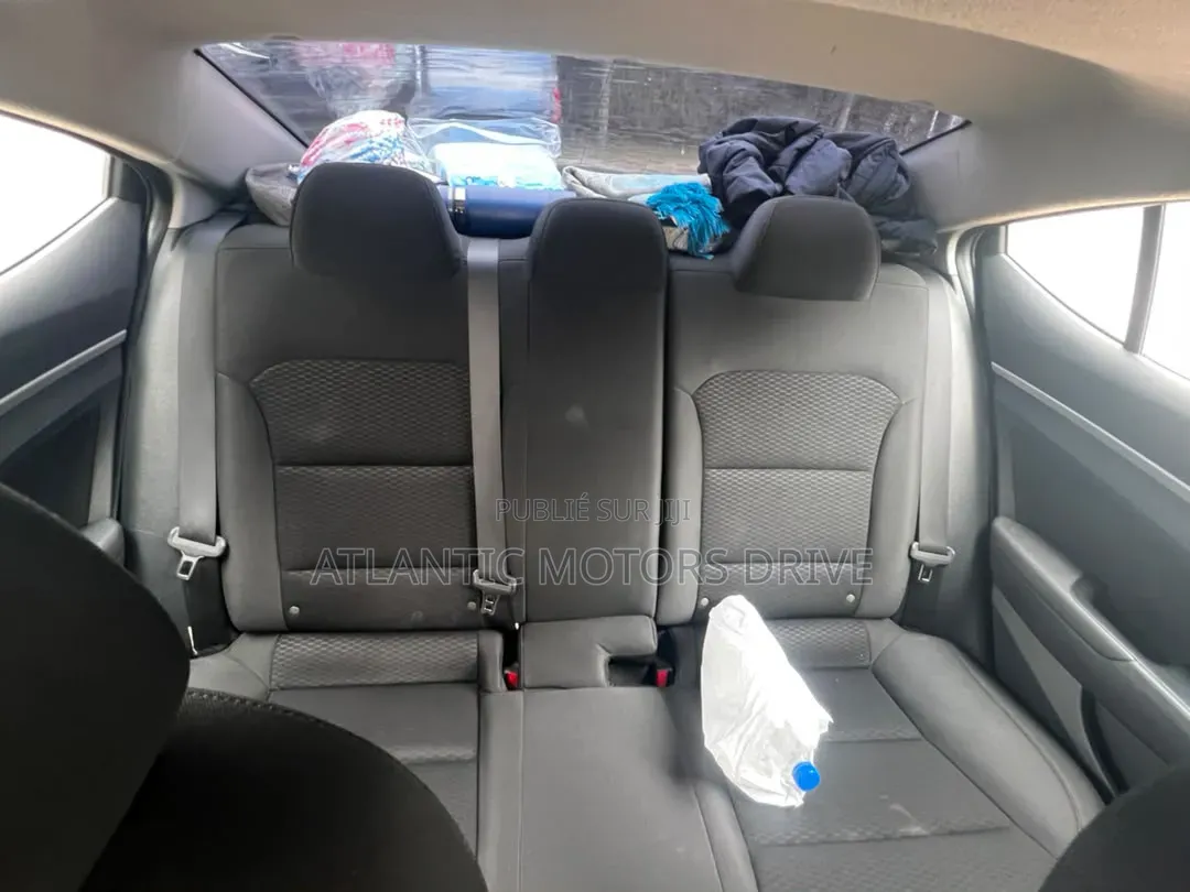 Hyundai Elantra 2020 Noir