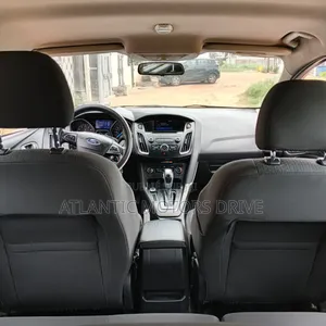 Ford Focus 2016 Blanc