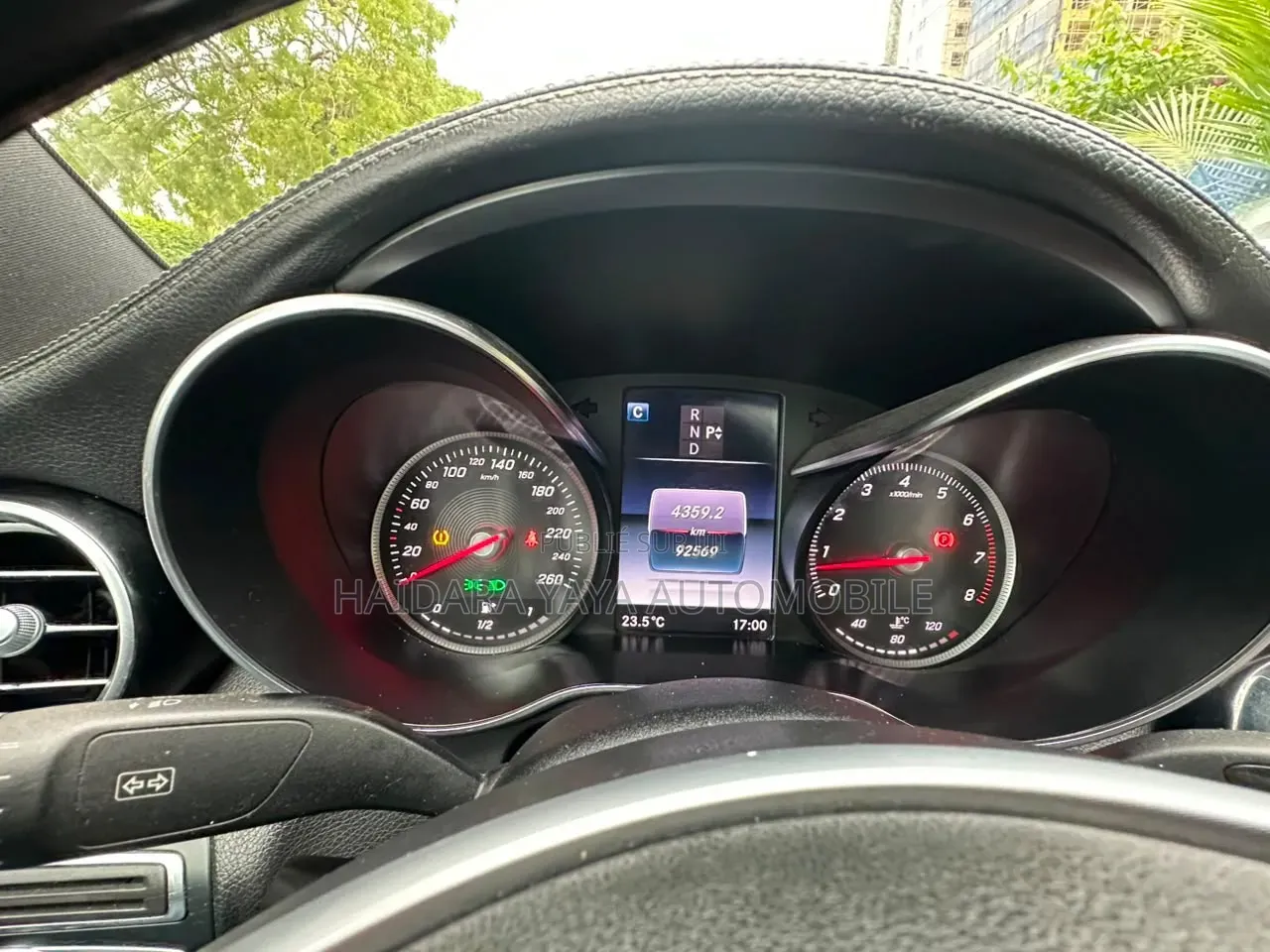 Mercedes-Benz C300 2017 Gris