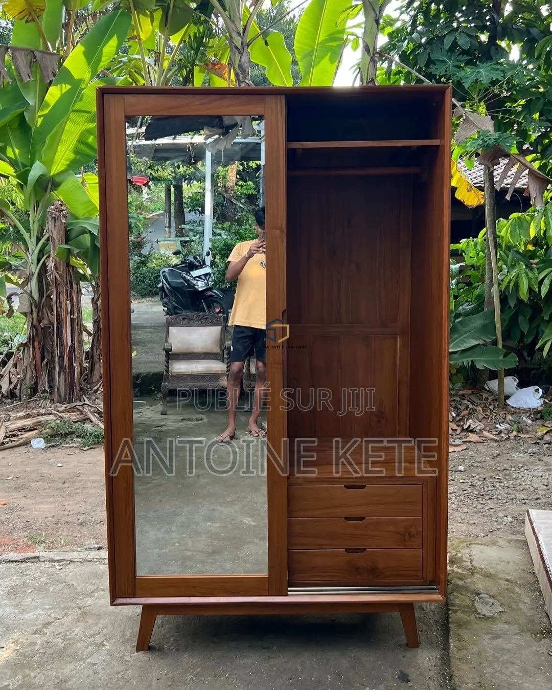 Armoire De Très Bonne Qualité