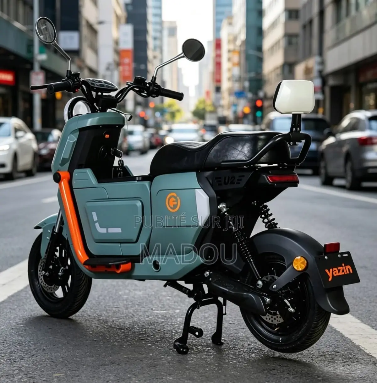 Nouveau Yamaha Crux 2026 Argenté