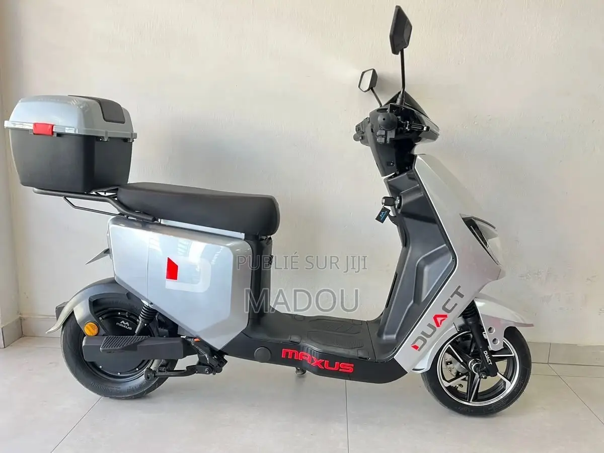 Nouveau Yamaha Crux 2026 Argenté