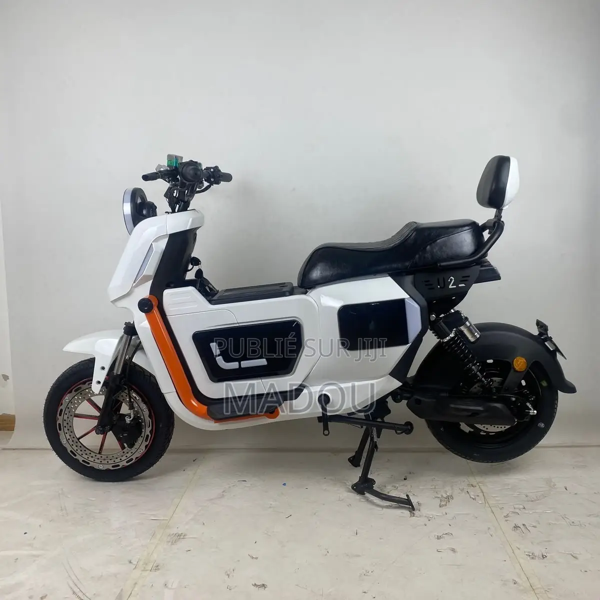 Nouveau Yamaha Crux 2026 Argenté