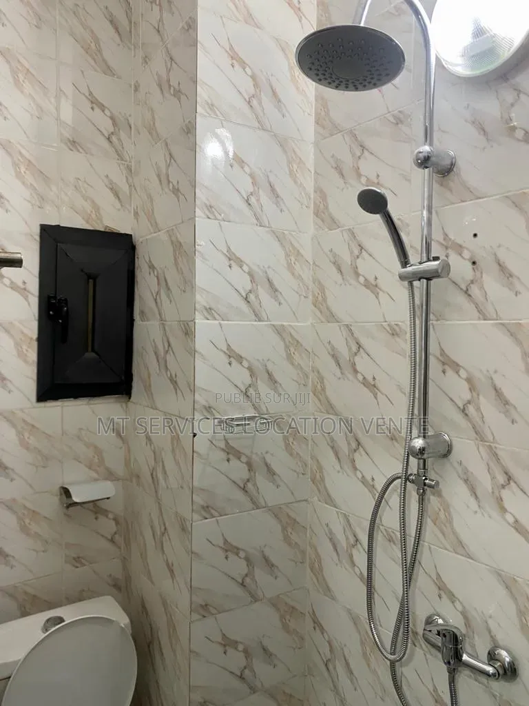 Meublé 1chbre Appartement dans Koumassi à Louer