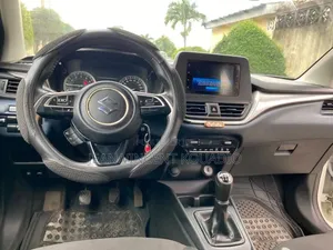 Suzuki Baleno 2025 Blanc