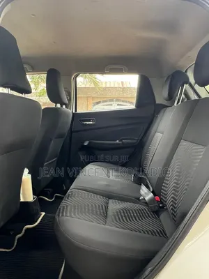 Suzuki Swift 2023 Blanc