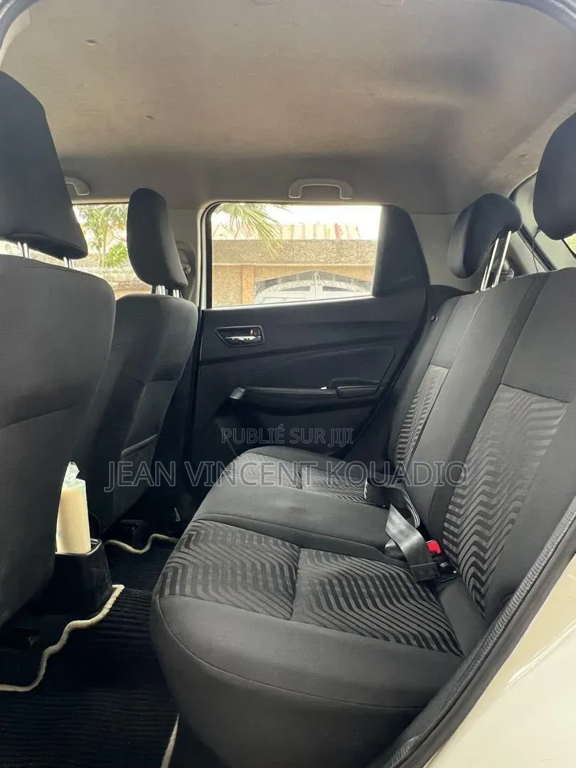 Suzuki Swift 2023 Blanc