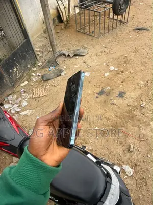Nouveau Apple iPhone 12 Pro 128 GB Gris
