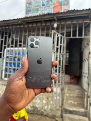 Nouveau Apple iPhone 12 Pro 128 GB Gris