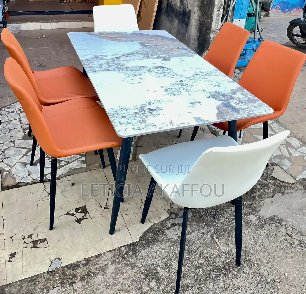 Table À Manger