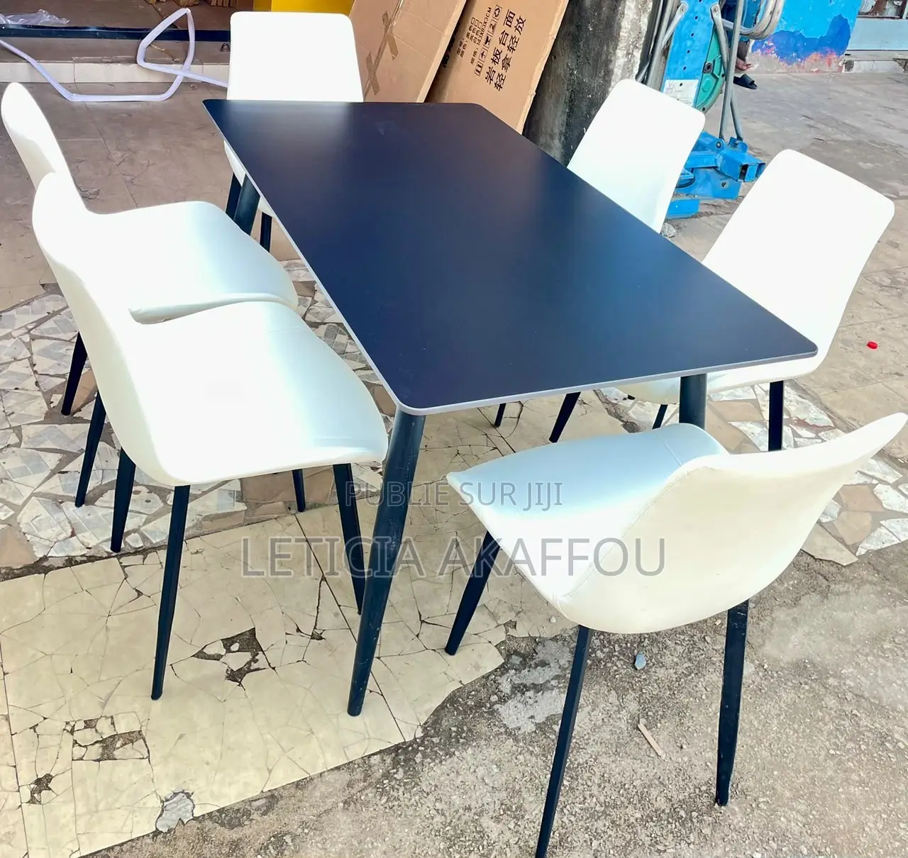Table À Manger