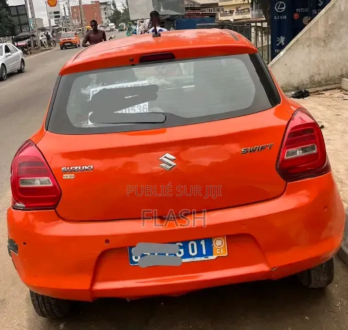 Suzuki Swift 2023 Rouge