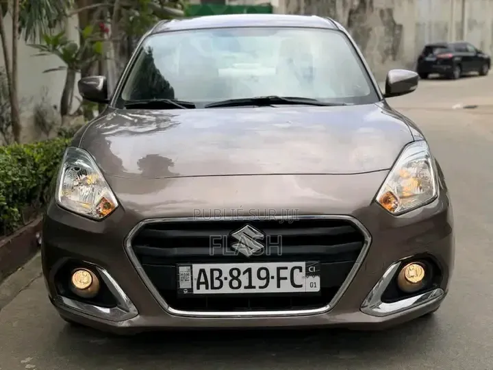 Suzuki Dzire 2025 Argenté