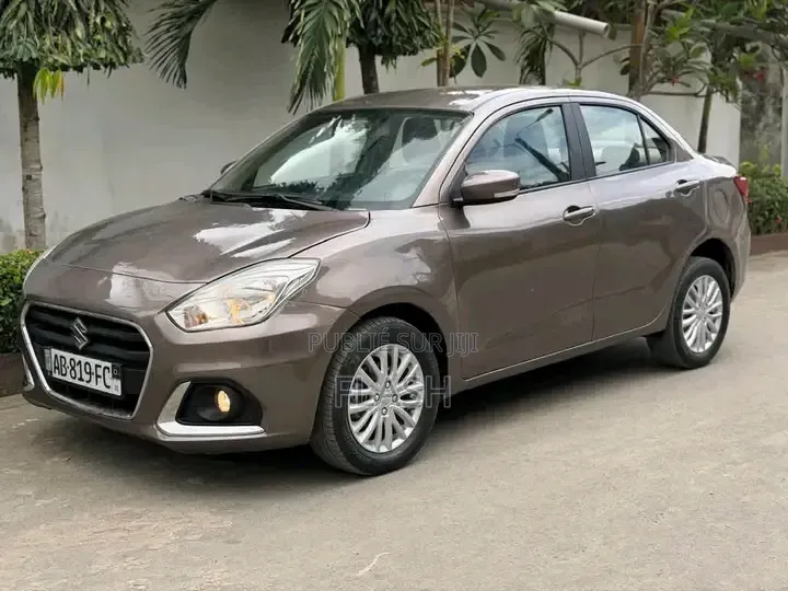 Suzuki Dzire 2025 Argenté
