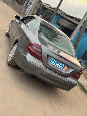 Mercedes-Benz CLK 2005 Autre