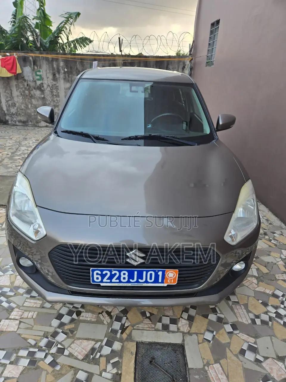Suzuki Swift 2018 Gris
