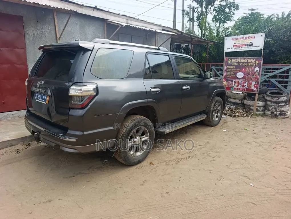 Toyota 4-Runner 2016 Gris